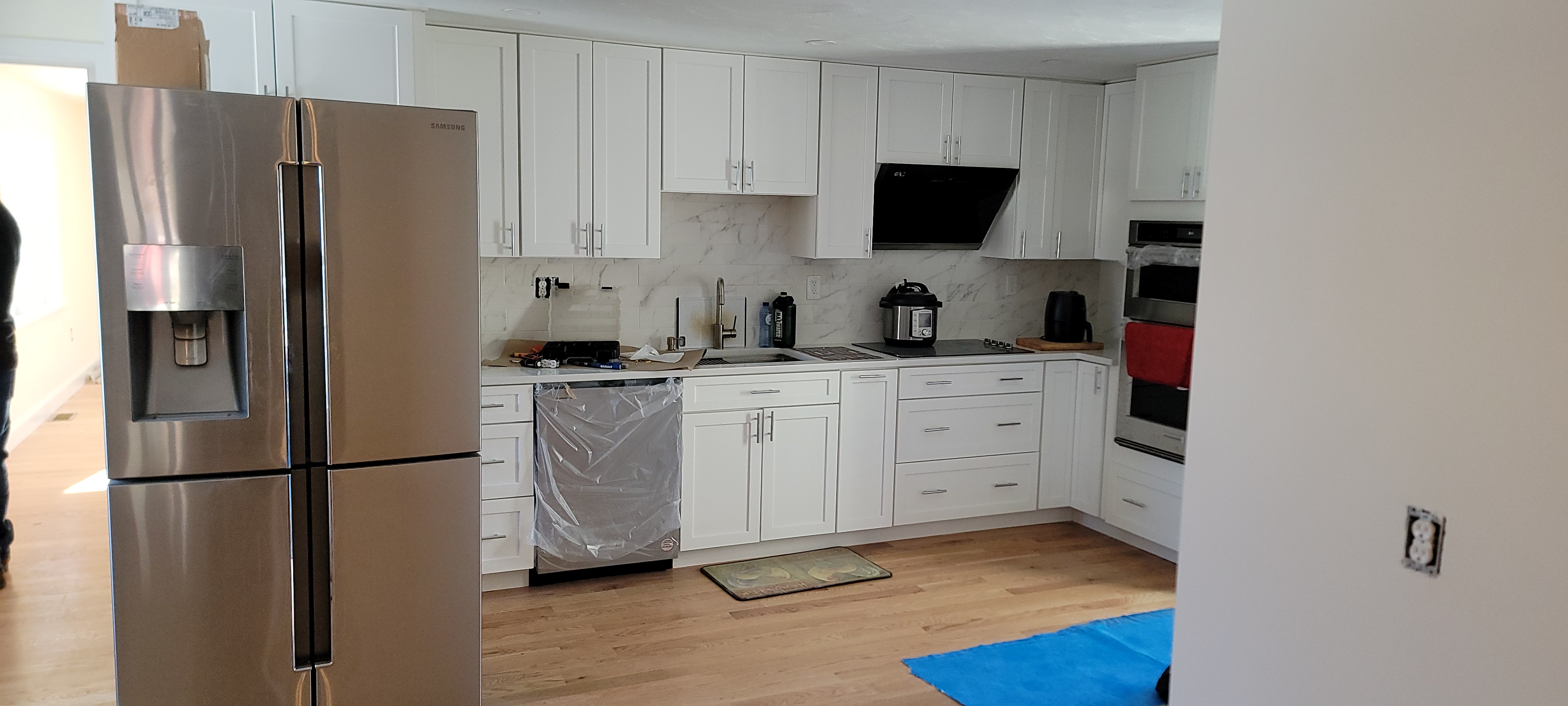 Modern kitchen renovation in Sharon MA